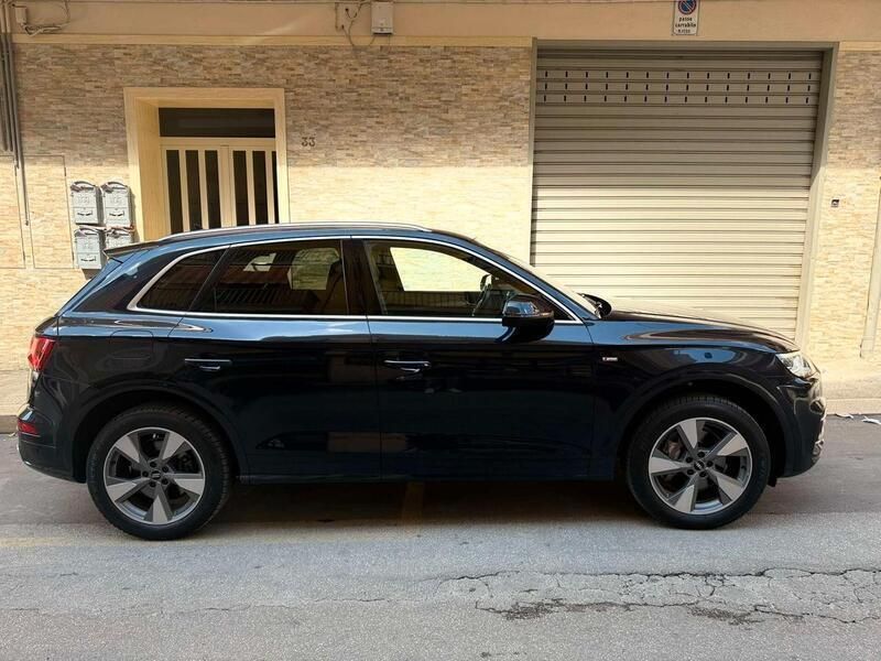 Blu Usata 2020 Audi Q5 S-line plus SUV | 31.900 € (Ottimo prezzo) - Immagine 1/4