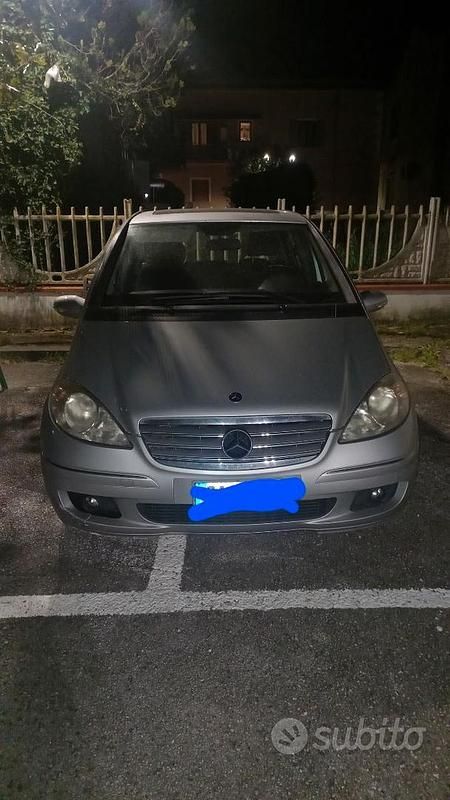 Usata Mercedes 180 2007 Grigio Berlina
