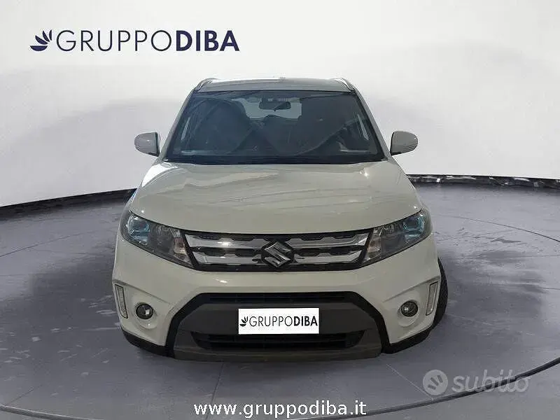 Usata Suzuki Vitara 120 CV (88 kW) 2018 Bianco SUV