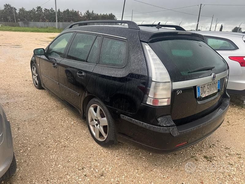 Begagnad Saab 9-3 Linear 150 HK (110 kW) 2007 Svart Kombi