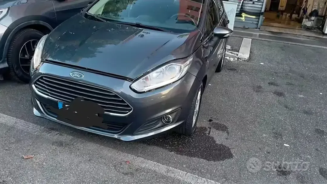 Usata Ford Fiesta Titanium 97 CV (71 kW) 2016 Grigio Utilitaria