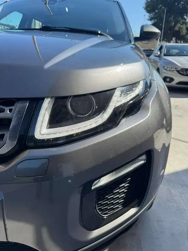 Usata Land Rover Range Rover evoque HSE Dynamic 150 CV (110 kW) 2018 Grigio SUV