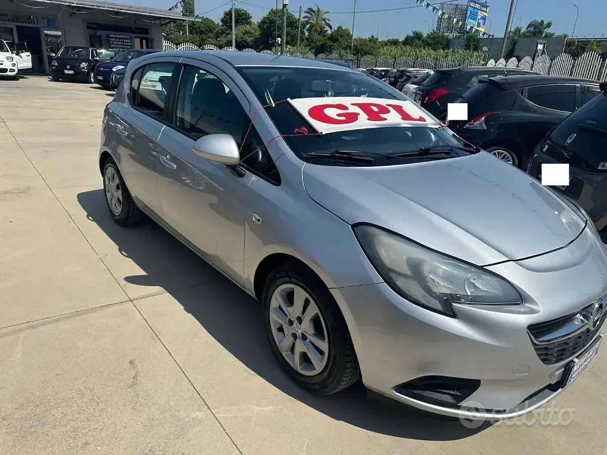 Usata Opel Corsa 90 CV (66 kW) 2015 Grigio Utilitaria