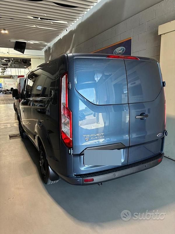 Occasion Ford Transit Custom 131 ch (96 kW) 2023 Berline