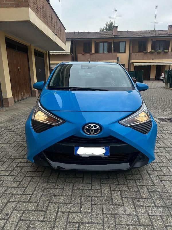 Usata 2019 Toyota Aygo Connect Style Due volumi | 10.200 € (Ottimo prezzo) - Immagine 1/4