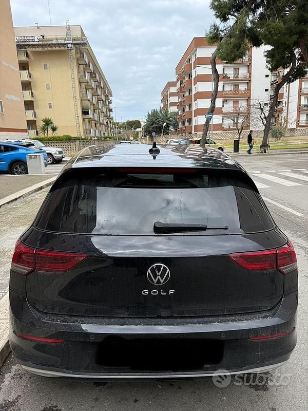 Usata VW Golf VIII Active 2022 Nero Berlina