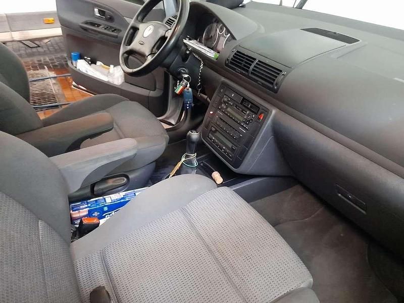 Usata VW Sharan Comfortline 131 CV (96 kW) 2005 Monovolume