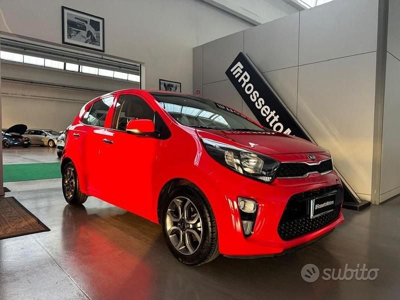 Usata Kia Picanto X-Line 67 CV (49 kW) 2019 Rosso Utilitaria