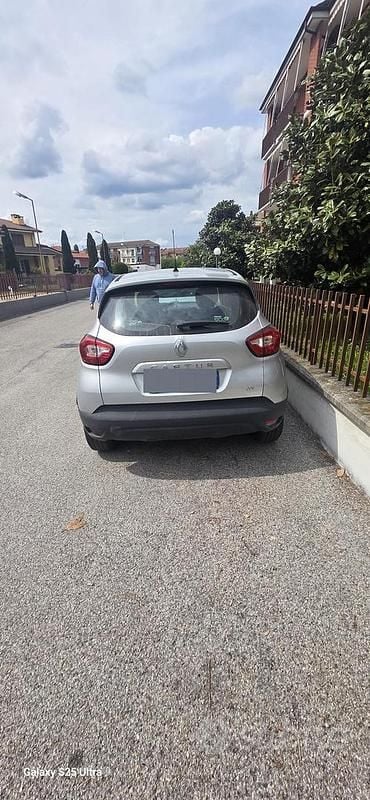 Usata Renault Captur 90 CV (66 kW) 2016 SUV
