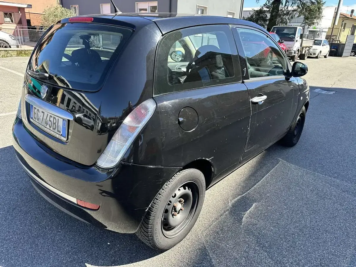 Usata Lancia Ypsilon 60 CV (44 kW) 2010 Other Utilitaria