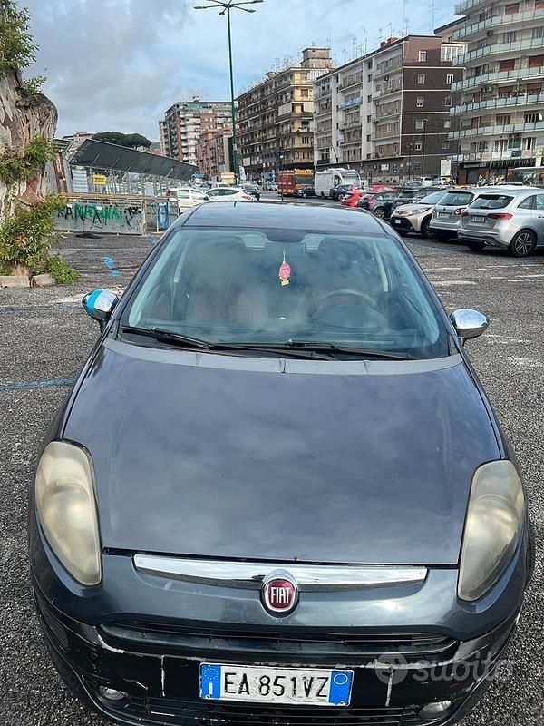 Usata Fiat Punto 77 CV (56 kW) 2009 Berlina