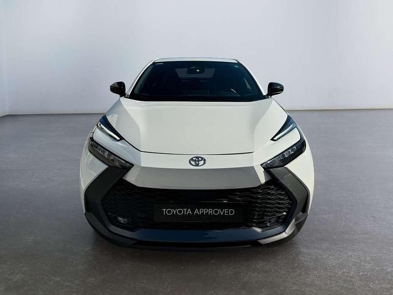 Usata Toyota C-HR Active 140 CV (102 kW) 2024 Bianco SUV