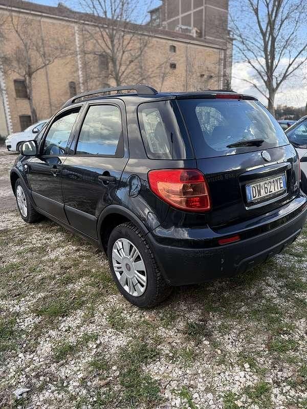 Usata Fiat Sedici 107 CV (78 kW) 2008 SUV