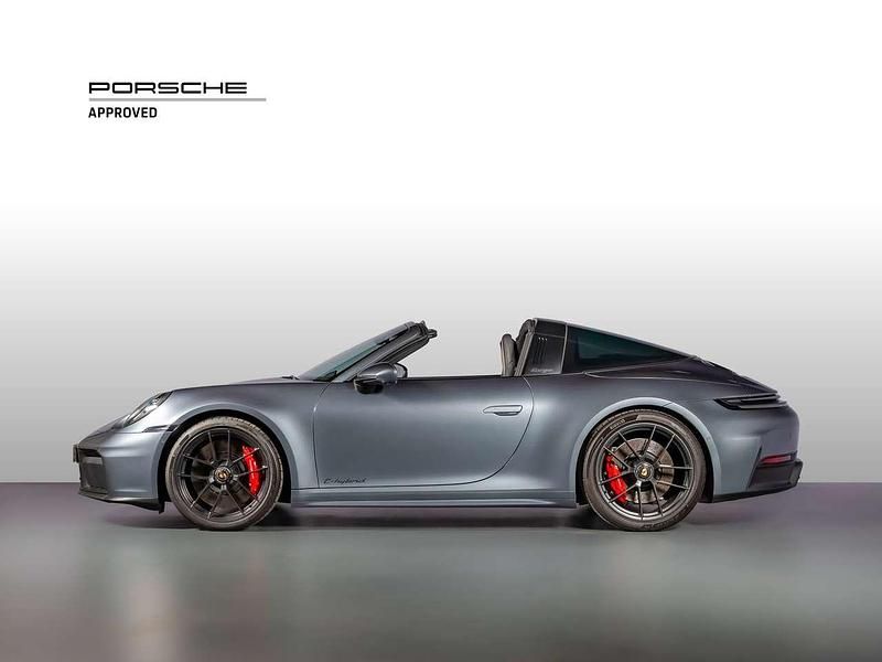 Usata Porsche 992 541 CV (397 kW) 2025 Grigio vanadio metallizzato Cabrio