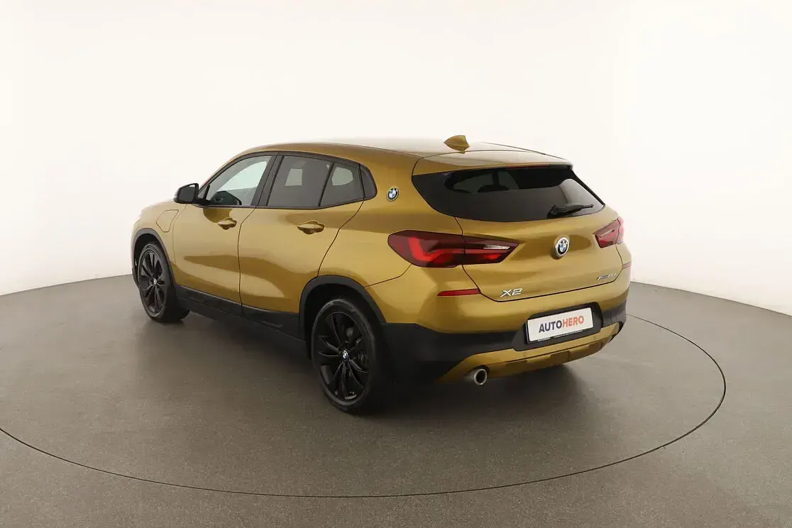 Usata BMW X2 Advantage 220 CV (161 kW) 2021 Oro SUV