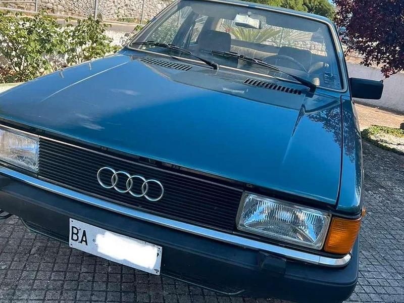 Verde Usata 1982 Audi 80 Tre volumi | 4000 € - Immagine 1/4