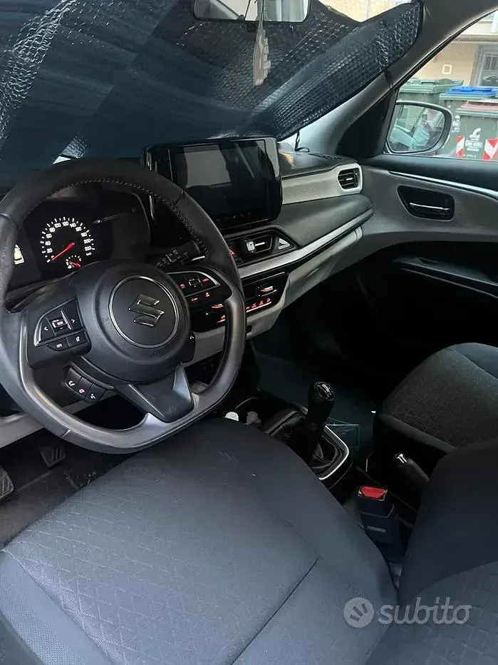 Usata Suzuki Swift 83 CV (61 kW) 2024 Utilitaria