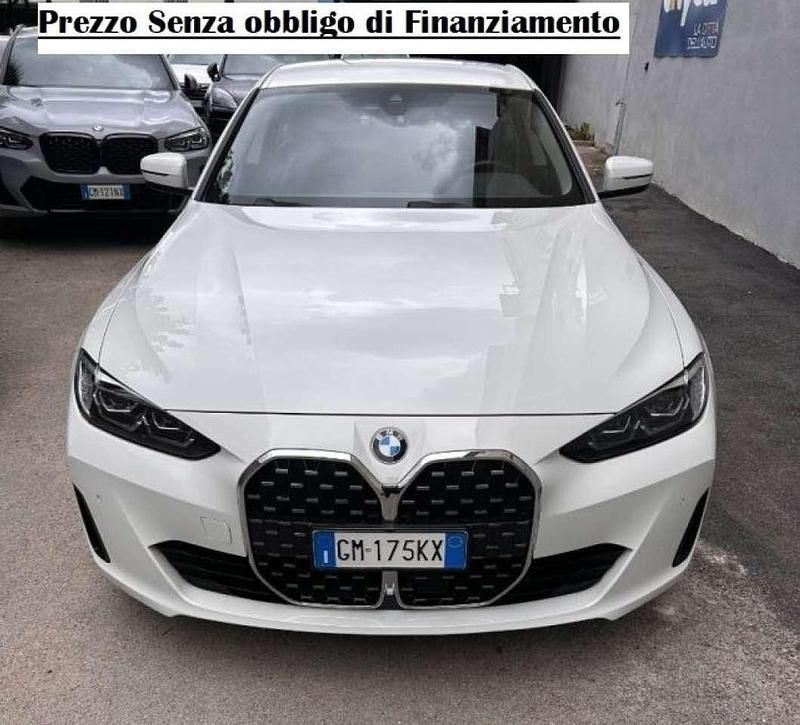 Bianco pastello Usata 2022 BMW 420 Sport Line Tre volumi | 37.200 € (Ottimo prezzo) - Immagine 1/4