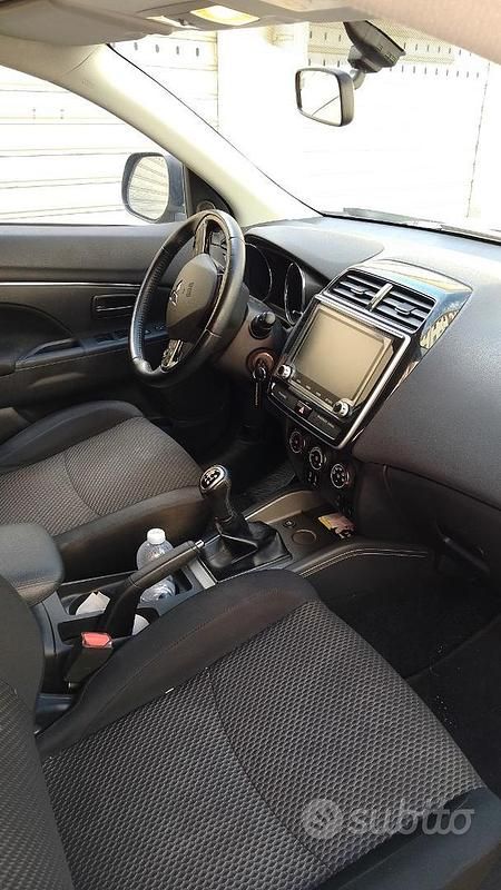 Usata Mitsubishi ASX 150 CV (110 kW) 2021 Grigio SUV