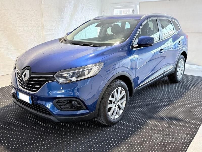 Usata Renault Kadjar Business 116 CV (85 kW) 2022 Blu metallizzato SUV
