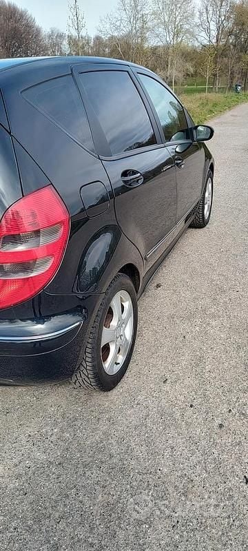 Usata Mercedes A150 95 CV (69 kW) 2008 Nero Utilitaria