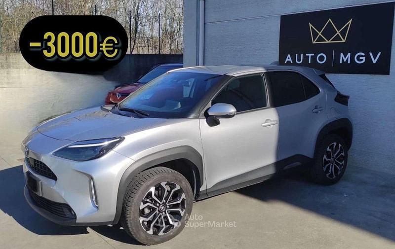 Usata Toyota Yaris Cross Trend 92 CV (67 kW) 2022 Grigio SUV