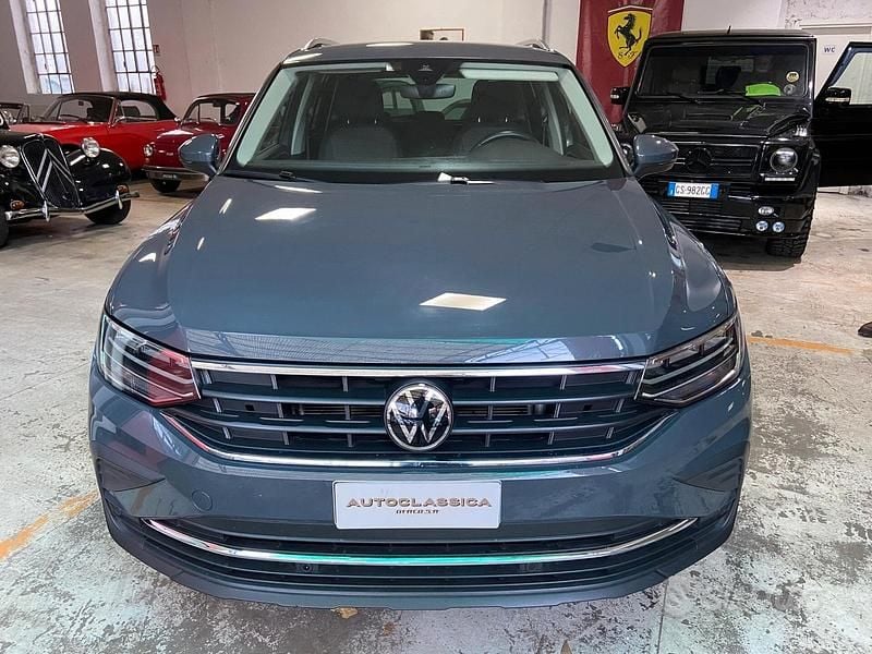 Usata VW Tiguan Life 150 CV (110 kW) 2023 Grigio SUV