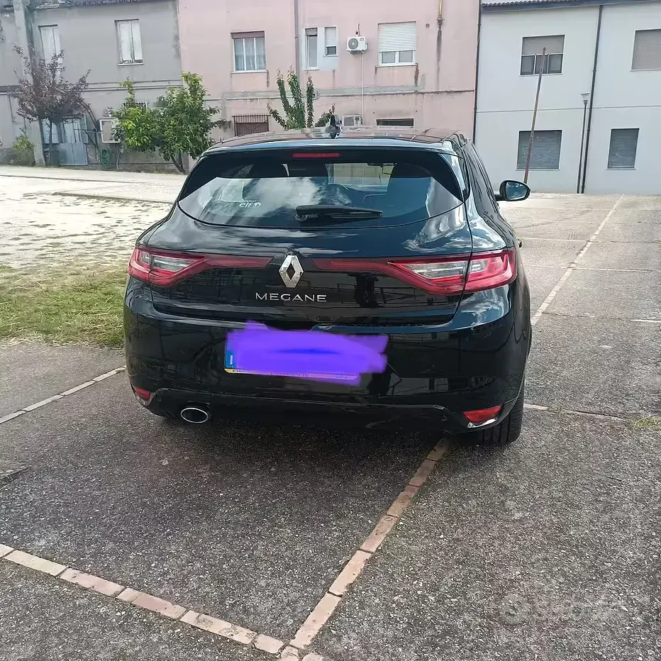 Usata Renault Mégane IV 110 CV (80 kW) 2020 Nero Berlina
