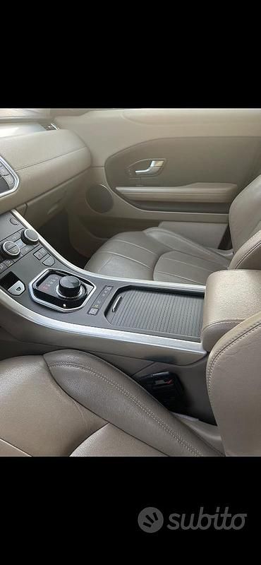 Usata Land Rover Range Rover evoque 150 CV (110 kW) 2017 Grigio SUV