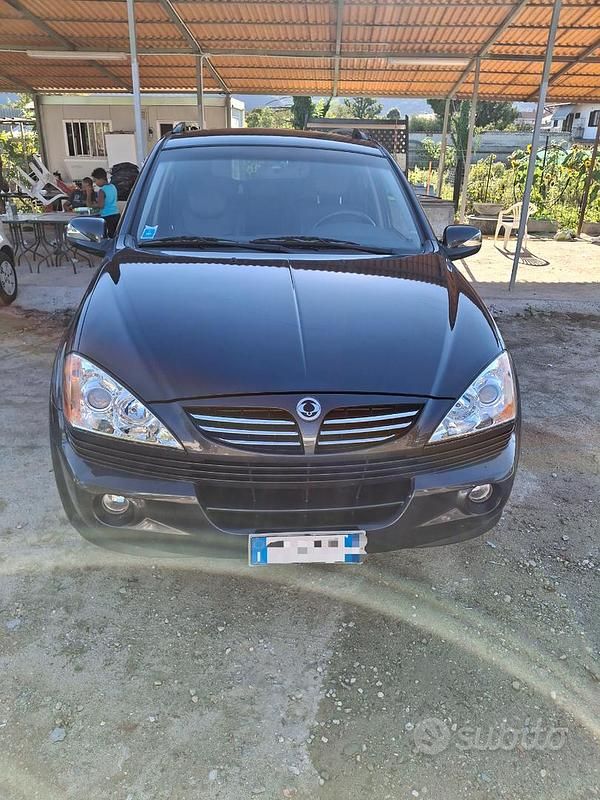 Nero Usata 2003 Ssangyong (KGM) Rexton SUV | 8000 € - Immagine 1/4