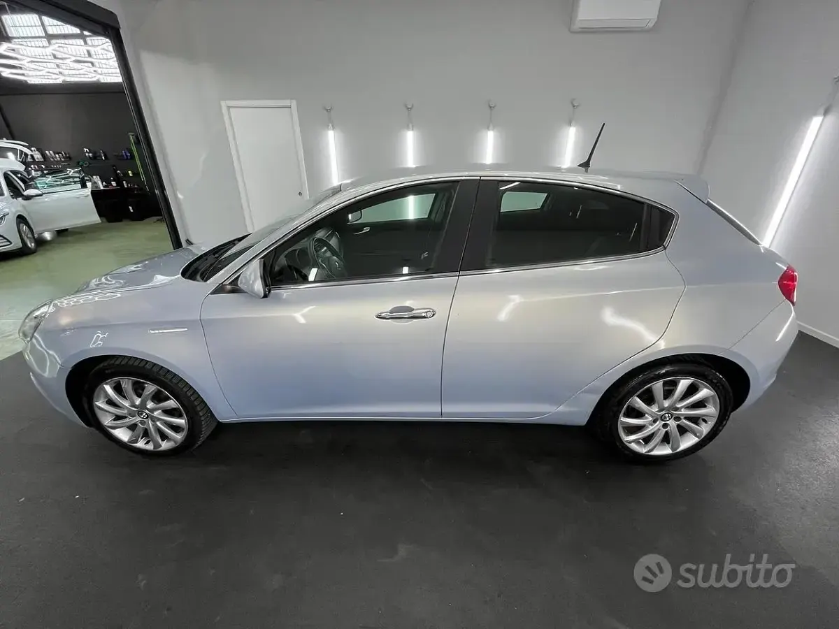 Usata Alfa Romeo Giulietta 105 CV (77 kW) 2015 Utilitaria