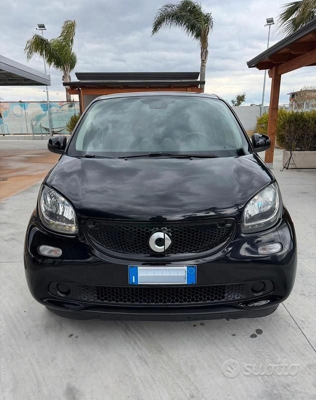 Usata Smart ForFour 2016 Nero Utilitaria