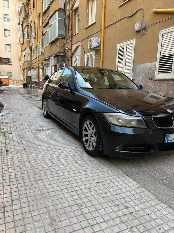 Usata BMW 320 2007 Nero Utilitaria