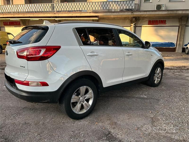 Usata Kia Sportage Active 116 CV (85 kW) 2011 Bianco SUV