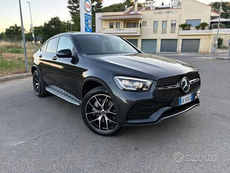 Usata Mercedes GLC300 269 CV (197 kW) 2023 Nero SUV