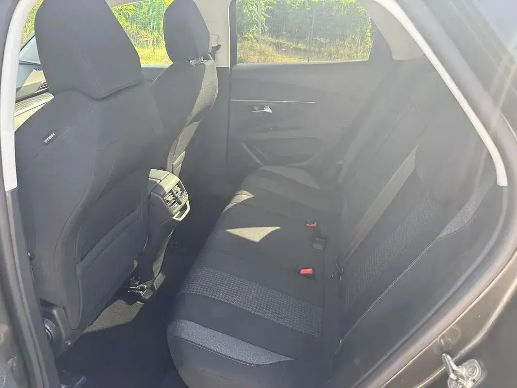 Usata Peugeot 3008 Active 131 CV (96 kW) 2019 Grigio SUV