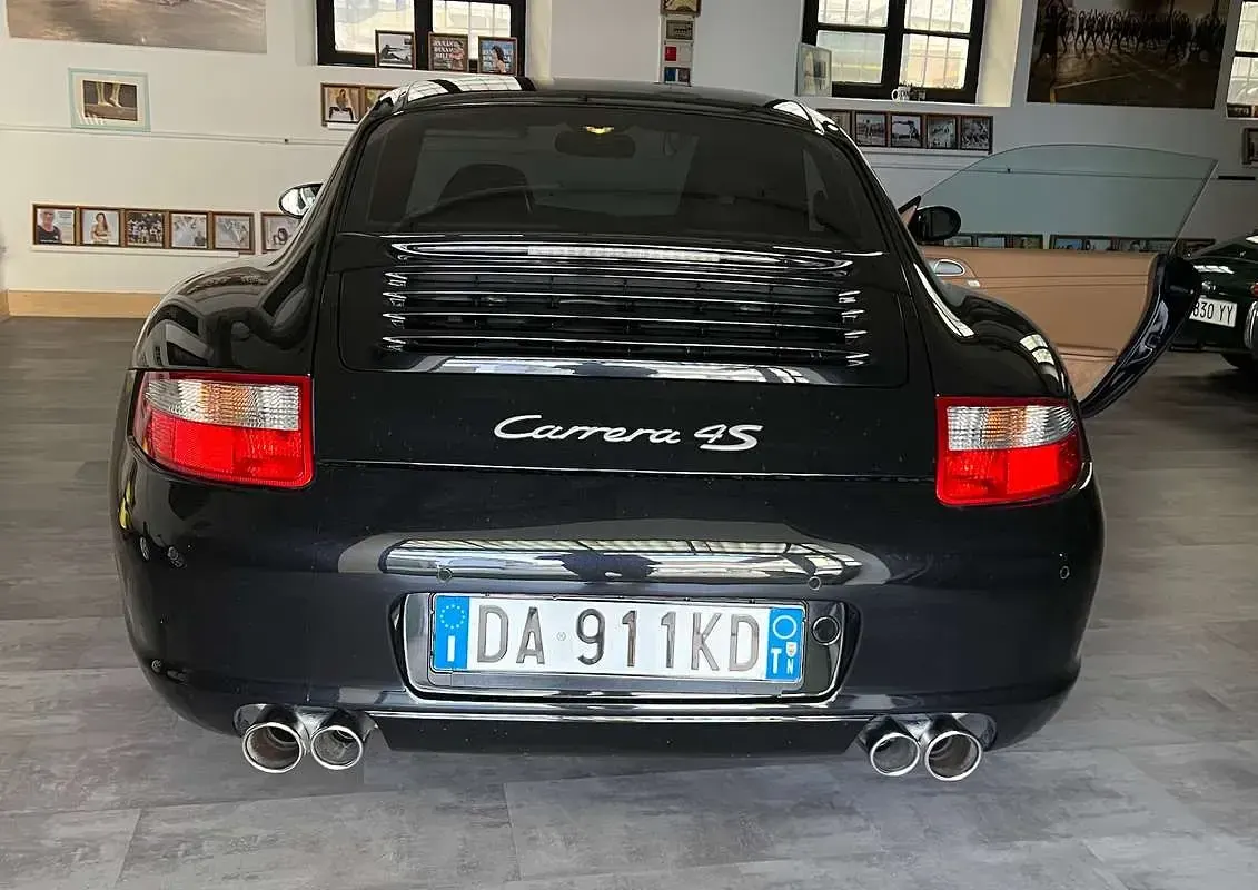 Usata Porsche 911 Carrera 4S Sport 355 CV (261 kW) 2006 Blu/azzurro Coupé
