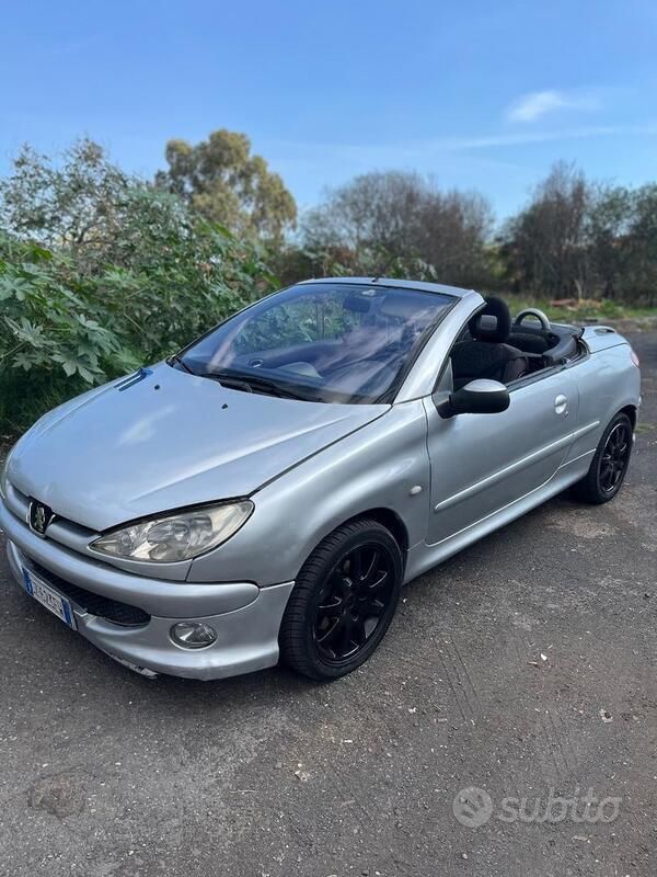 Usata Peugeot 206 109 CV (80 kW) 2005 Grigio Cabrio
