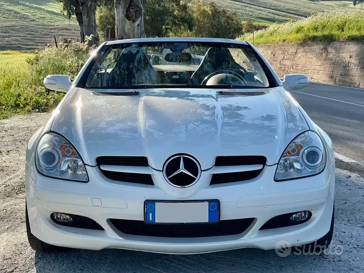 Usata Mercedes SLK200 163 CV (119 kW) 2006 Bianco Cabrio