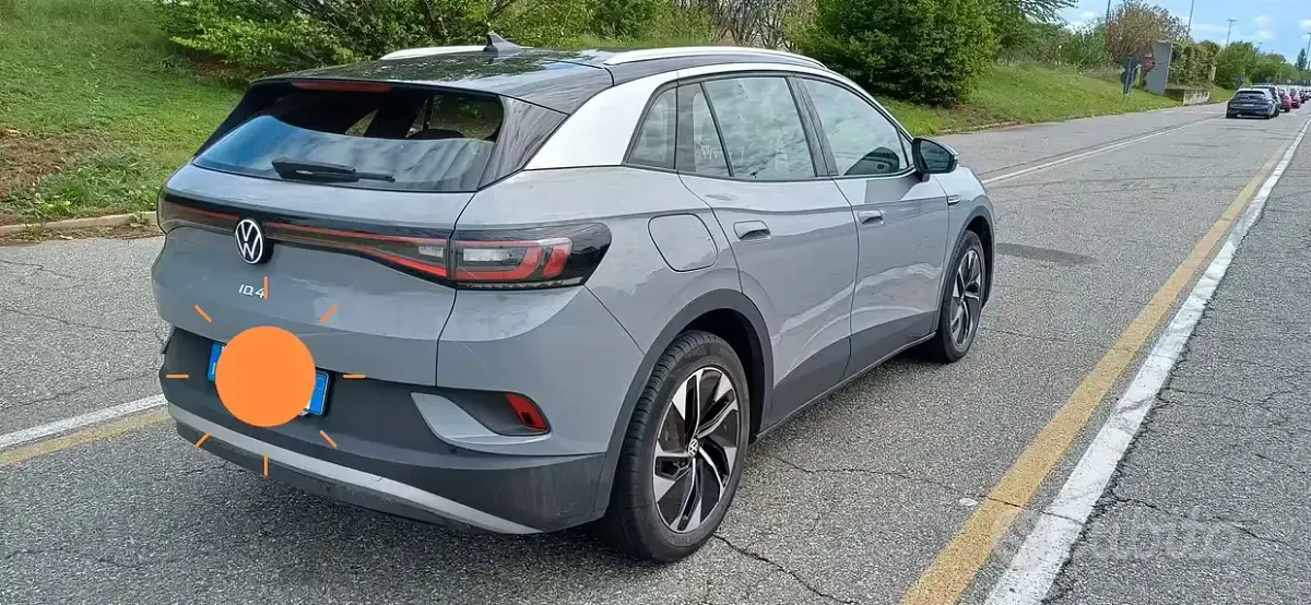 Usata VW ID.4 Pro Performance 69 kW (95 CV) 2023 Grigio SUV