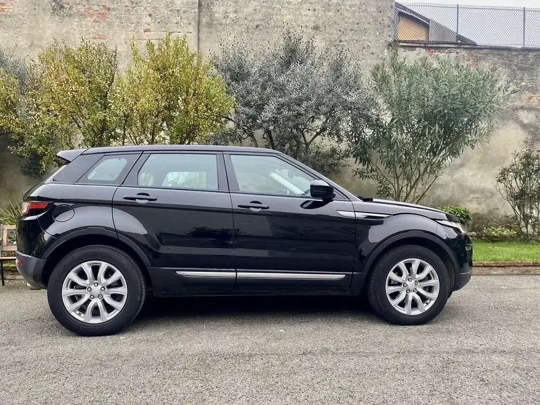 Usata Land Rover Range Rover evoque SE 150 CV (110 kW) 2017 Nero SUV