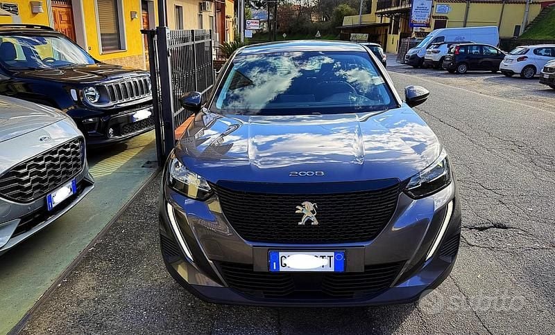 Usata Peugeot 2008 Business-Line 110 CV (80 kW) 2020 Grigio SUV