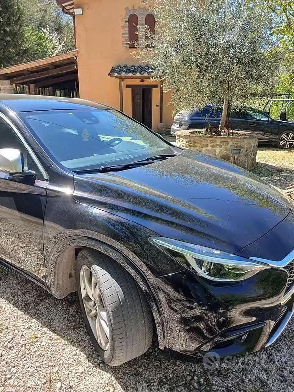 Usata Infiniti Q30 109 CV (80 kW) 2017 Berlina