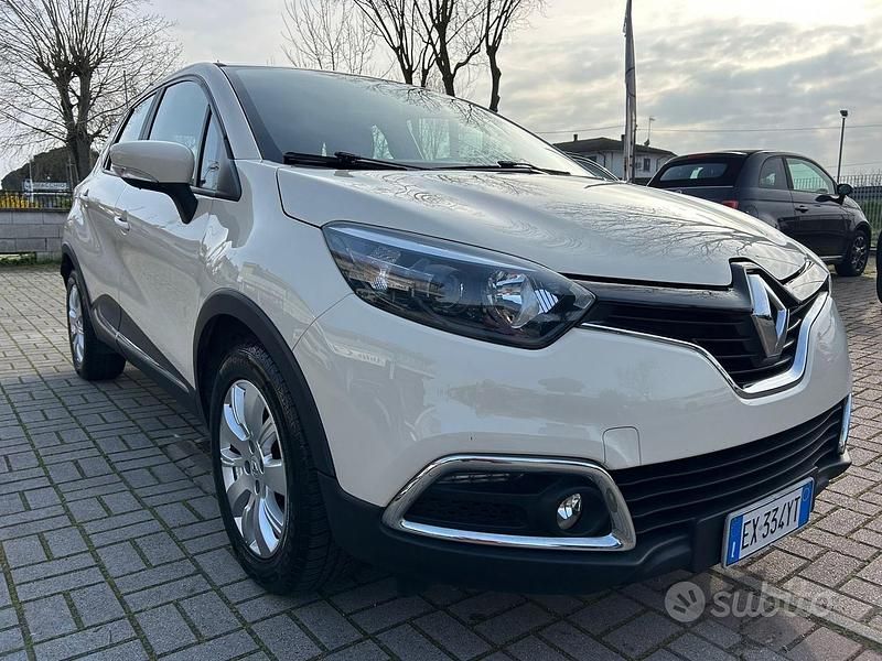Usata Renault Captur 90 CV (66 kW) 2015 Bianco SUV
