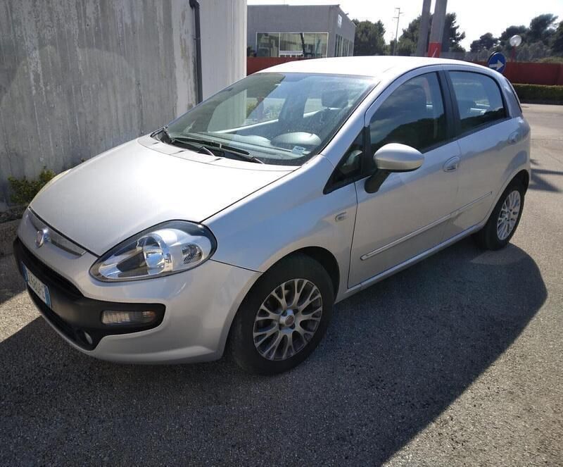 Usata Fiat Punto Evo Dynamic 75 CV (55 kW) 2009 Grigio Utilitaria