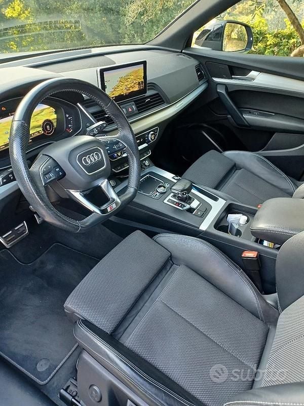 Usata Audi Q5 S-line plus 190 CV (139 kW) 2019 Grigio SUV