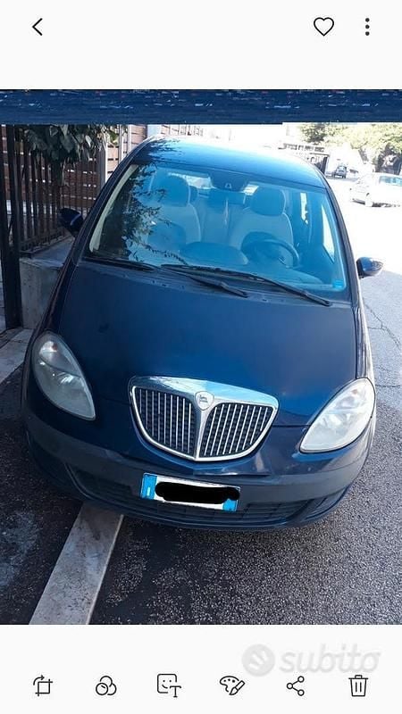 Usata Lancia Musa 90 CV (66 kW) 2006 Blu Monovolume