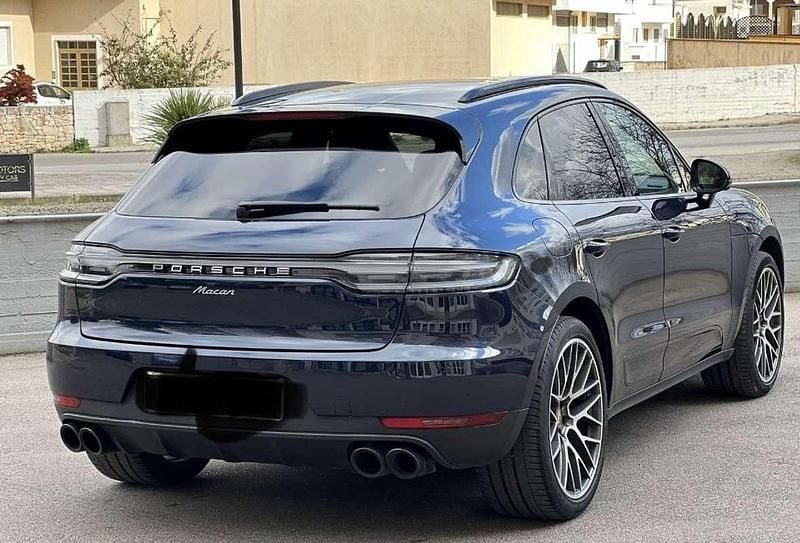 Usata Porsche Macan 245 CV (180 kW) 2018 Blu/azzurro SUV