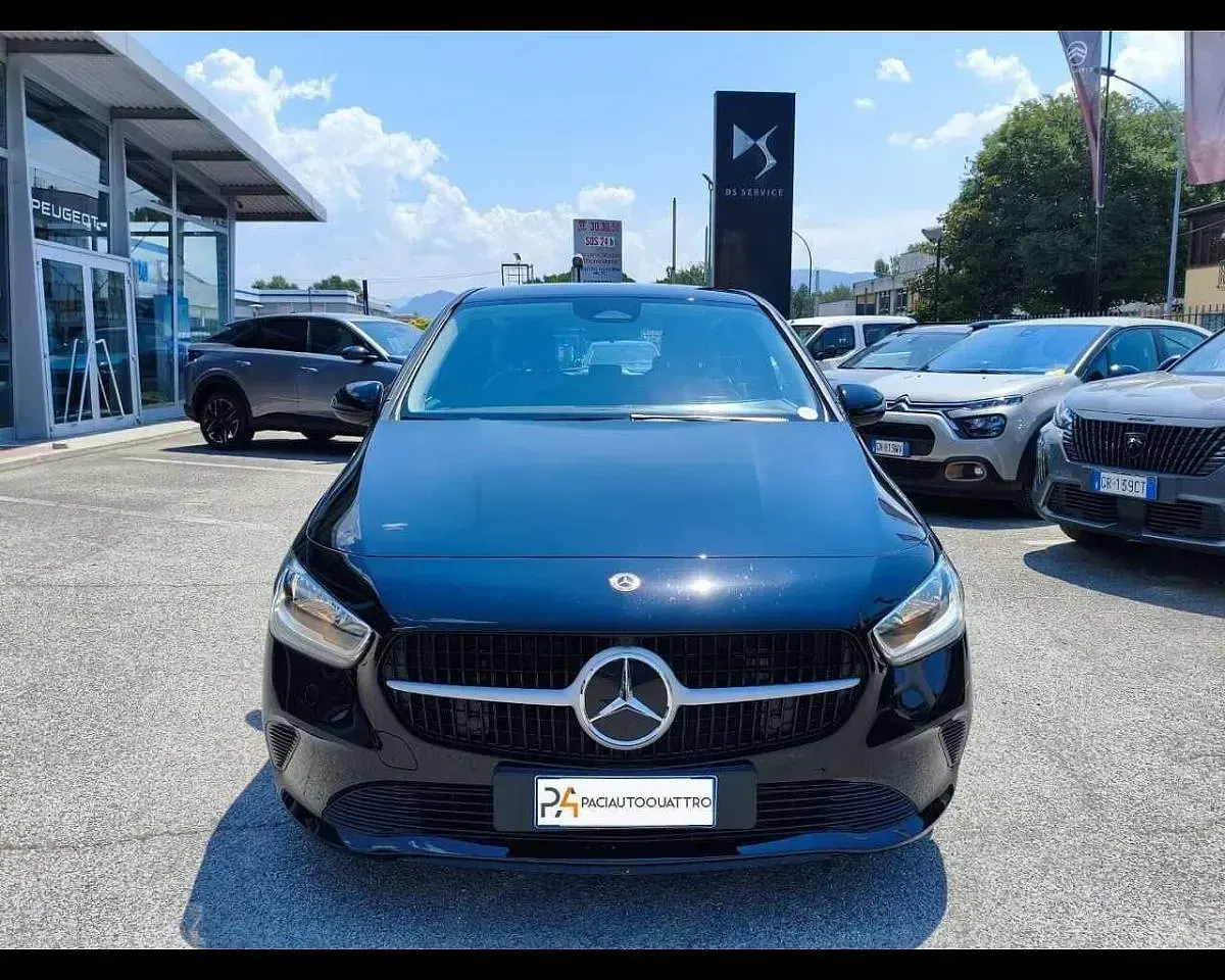 Usata Mercedes B180 Advanced 116 CV (85 kW) 2023 Nero Utilitaria