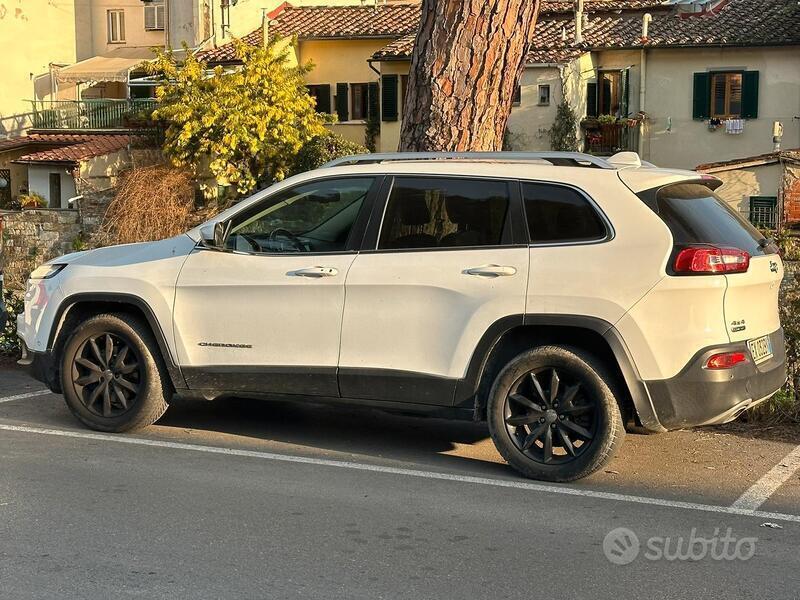 Usato 2015 Jeep Cherokee Diesel (17.000 €)